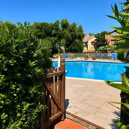 Apartament Number One With Shared Pool - Happy